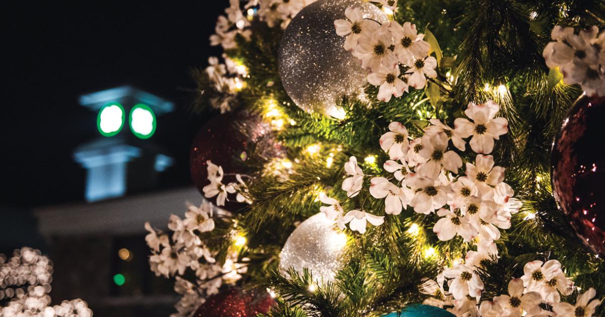 Drive Through the Christmas Lights in Branson Explore Branson